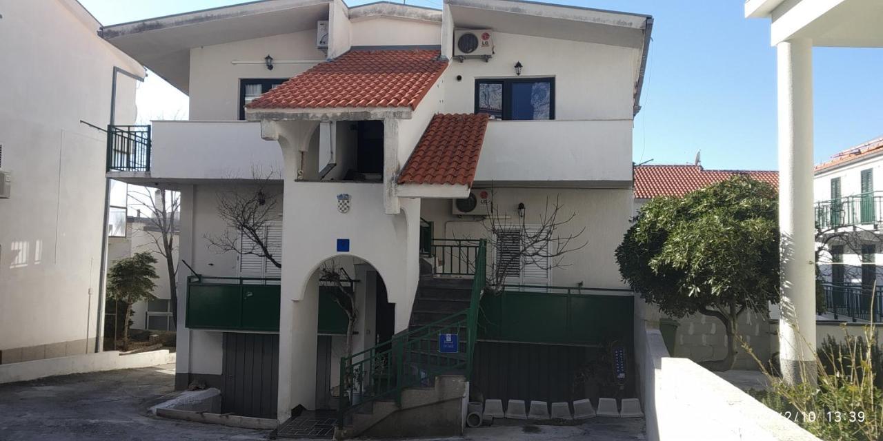 Rooms Tia Baska Voda Exterior photo